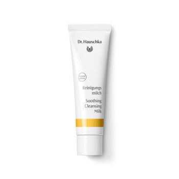 Dr. Hauschka Reinigungsmilch: Milde Reinigung, entfernt Make-up und pflegt die Haut Dr. Hauschka Reinigungsmilch: Milde Reinigung, entfernt Make-up und pflegt die Haut