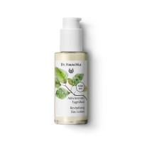 Fluide de Jour Revitalisant Dr. Hauschka – Édition Limitée au prix du format classique : 50 % de contenu en plus pour un regain d'énergie le matin.