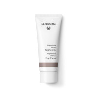Dr. Hauschka Regeneration Intensiv Tagescreme: Spannkraft und Festigkeit für reife Haut Dr. Hauschka Regeneration Intensiv Tagescreme